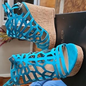 CHARLES BY CHARLES DAVID MICROSUEDE APOLLO WEDGE, BLUE,  SIZE 8.5